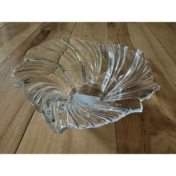 Mikasa Other - Mikasa Belle Epoque Crystal Centerpiece Bowl Candy Dish Swirl Wave 7" With Box